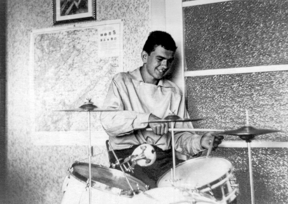 Josef Vejvoda mladý bubeník